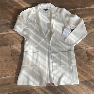 Chic Cream Women's Blazer